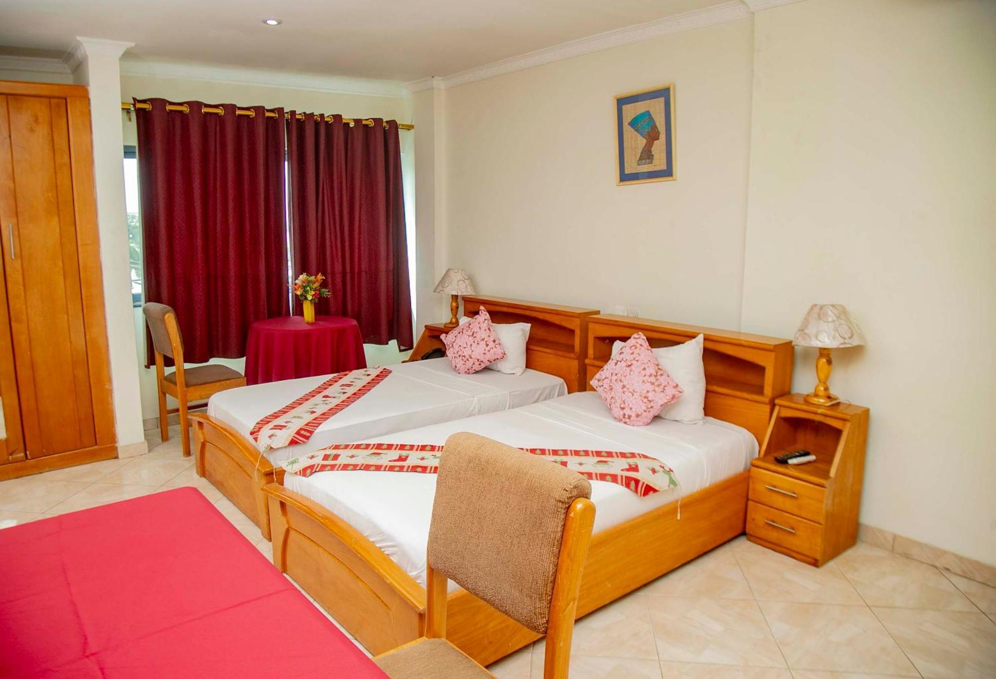 Brookvale Hotel Weija Eksteriør billede
