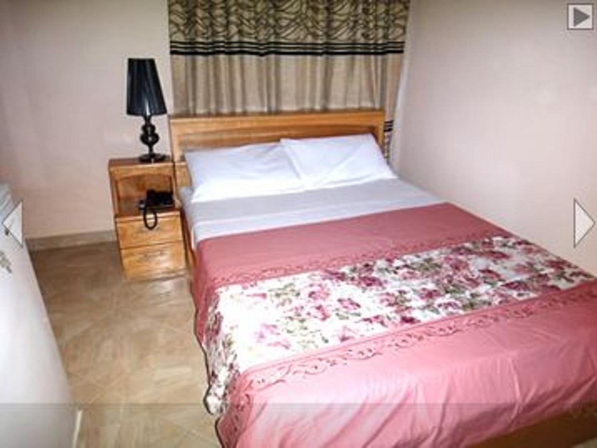 Brookvale Hotel Weija Eksteriør billede